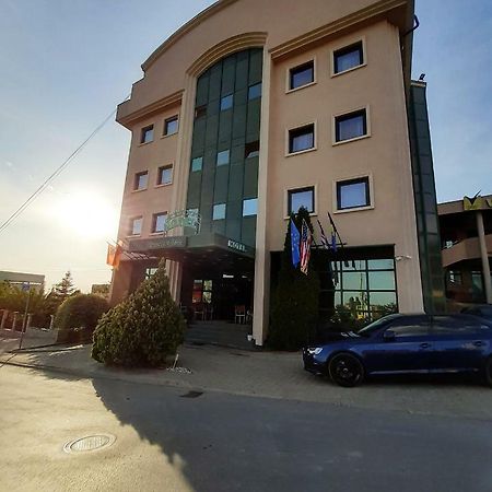 Hotel Princi I Arberit Pristina Exterior photo